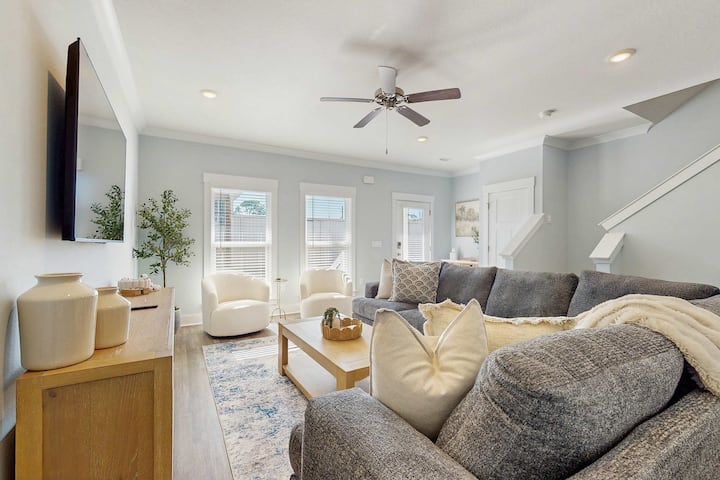 3 Br | Downtown | Shopping | Stadium - Pensacola, FL