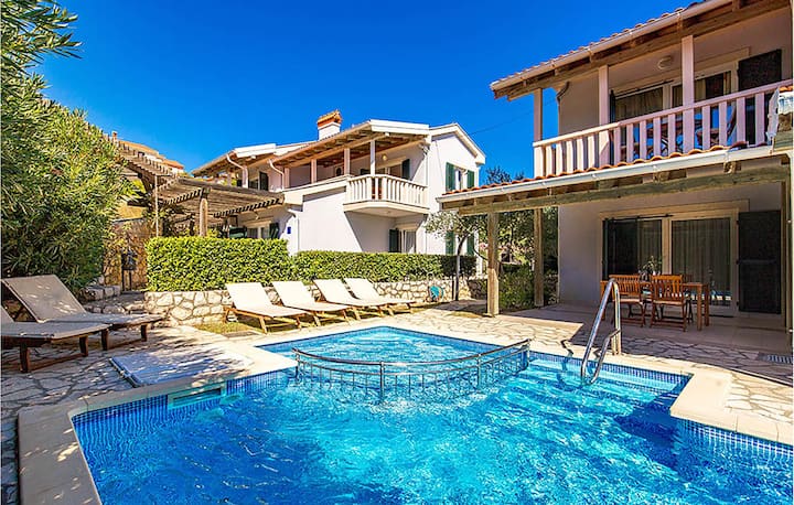 1 Bedroom Nice Apartment In Palit - Rab