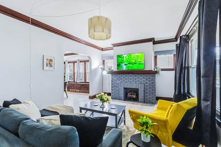 West Cle Cozy Corner Retreat  Sleeps 4 & Pets - パーマ, OH
