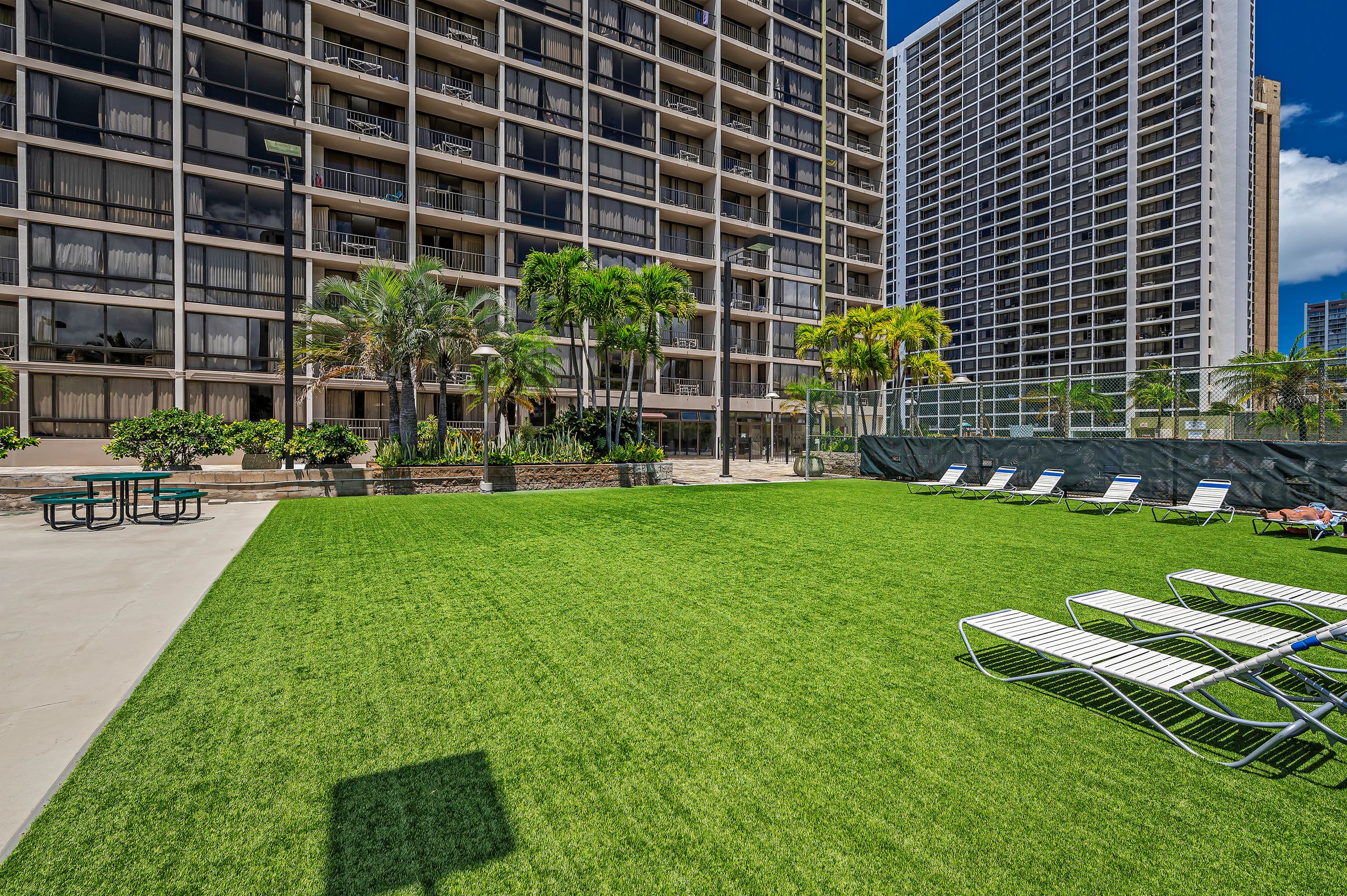 Golf Course-Mountain Views Condo at Waikiki Sunset - Image 28