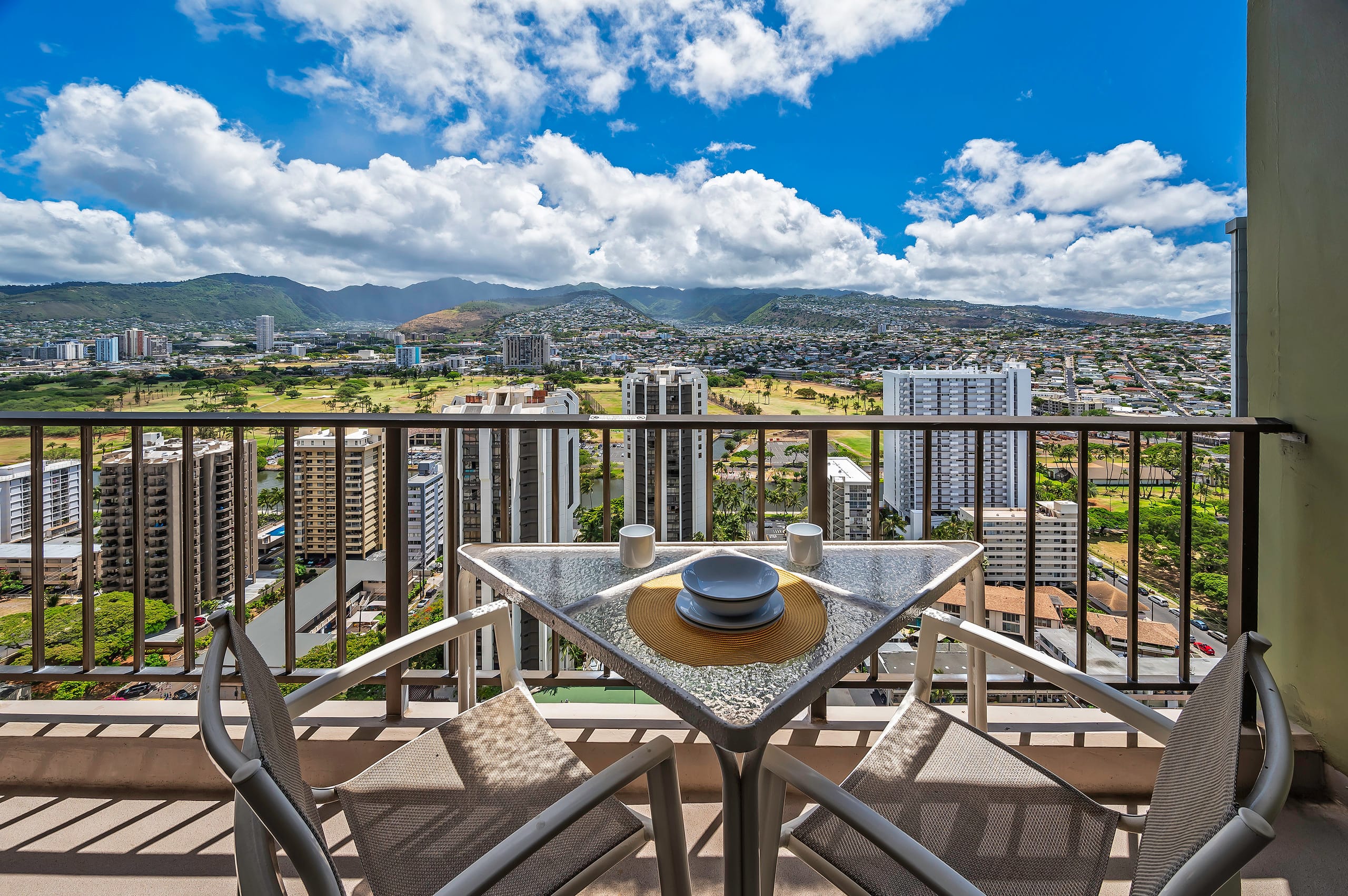 Golf Course-Mountain Views Condo at Waikiki Sunset - Image 2