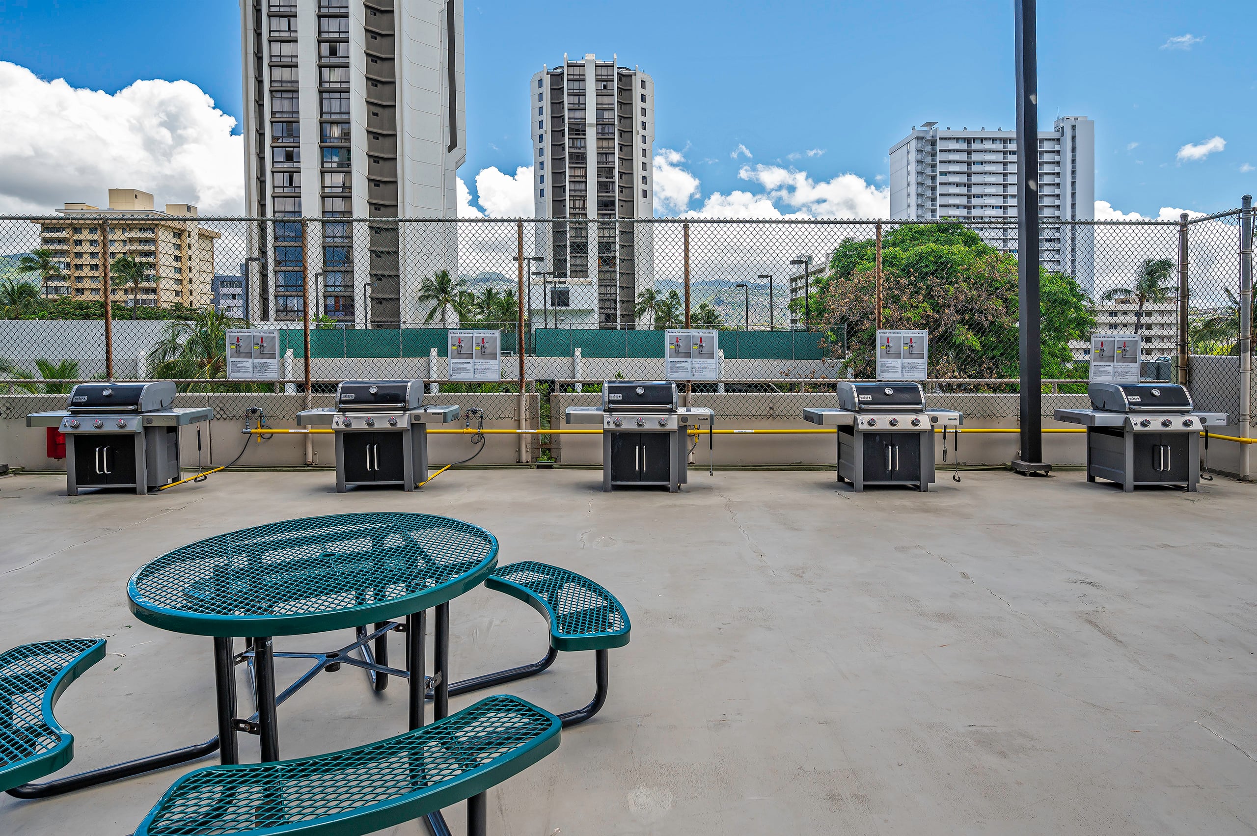 Golf Course-Mountain Views Condo at Waikiki Sunset - Image 20