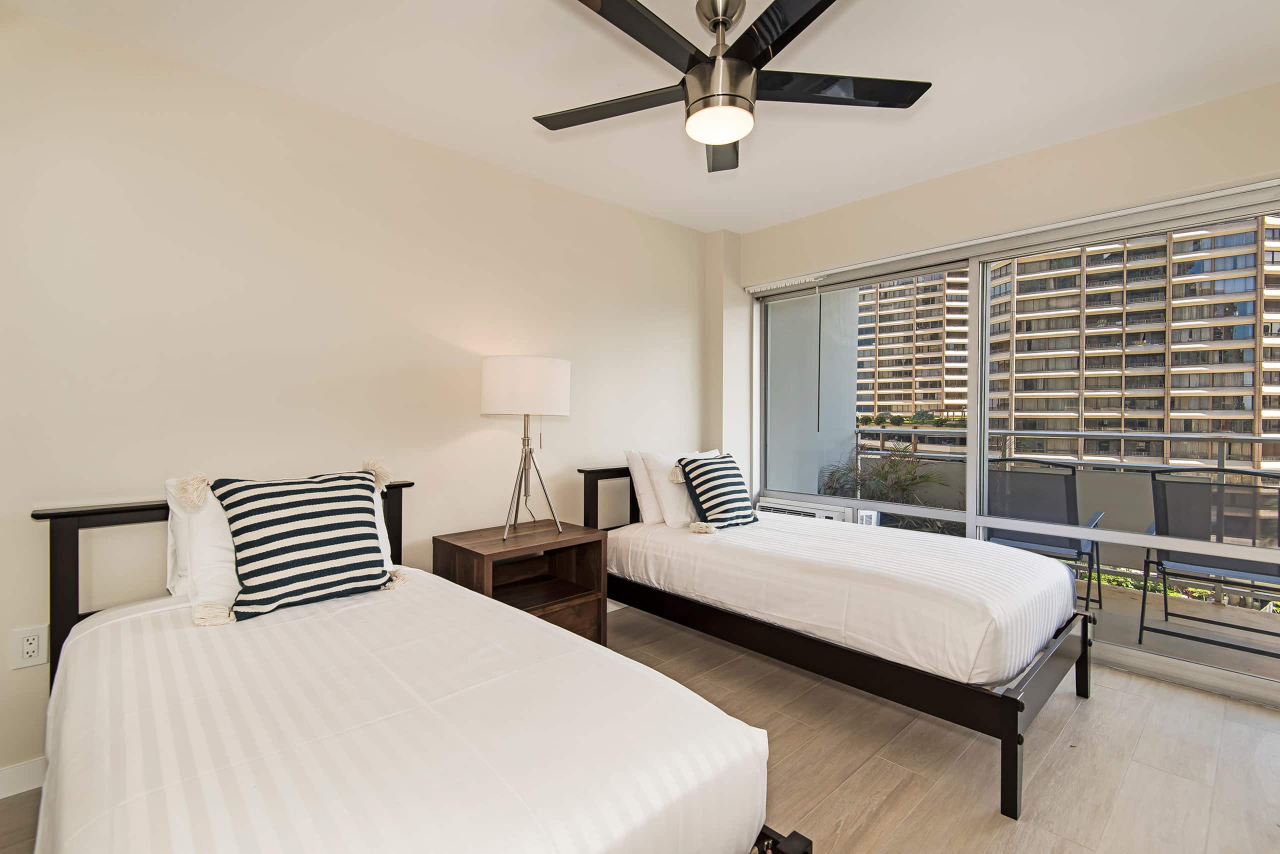 Ilikai Hotel City View Condo Steps Away from Beach - Image 13