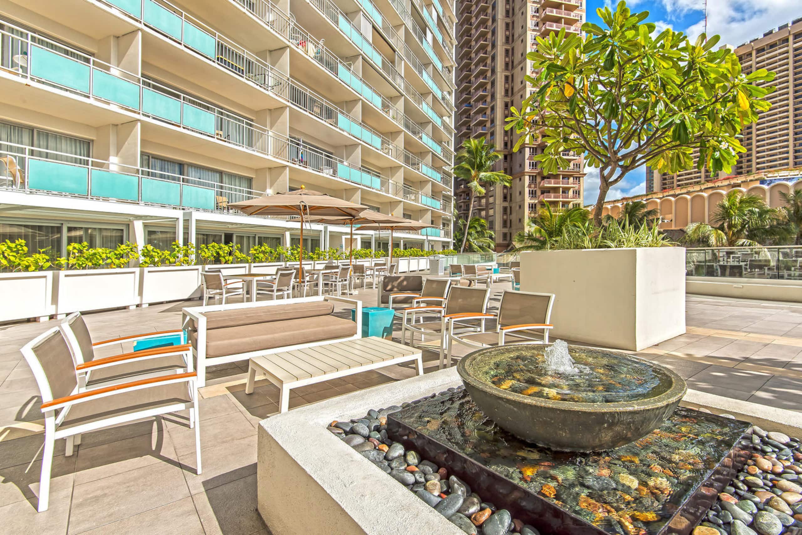 Ilikai Hotel City View Condo Steps Away from Beach - Image 43
