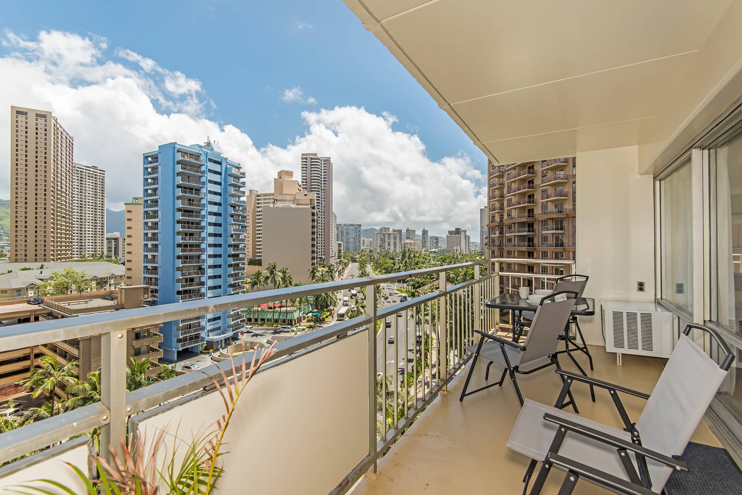 Ilikai Hotel City View Condo Steps Away from Beach - Image 16