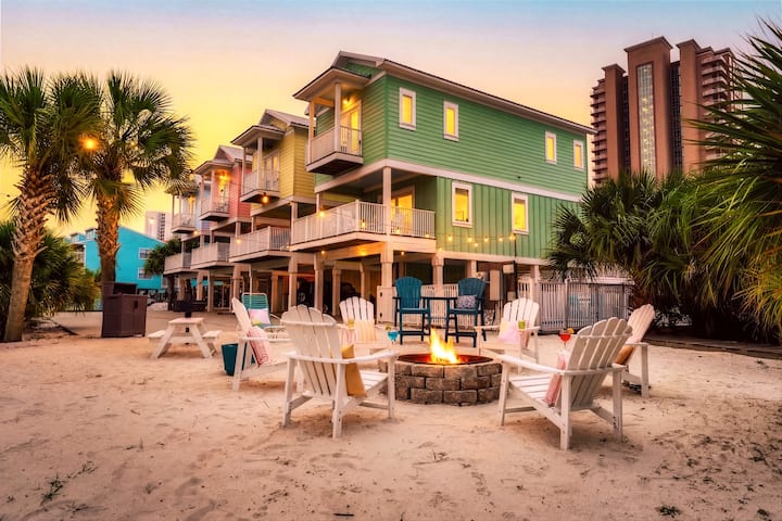 Group Trip: Whole Complex W Firepit & Heated Pool! - Orange Beach, AL