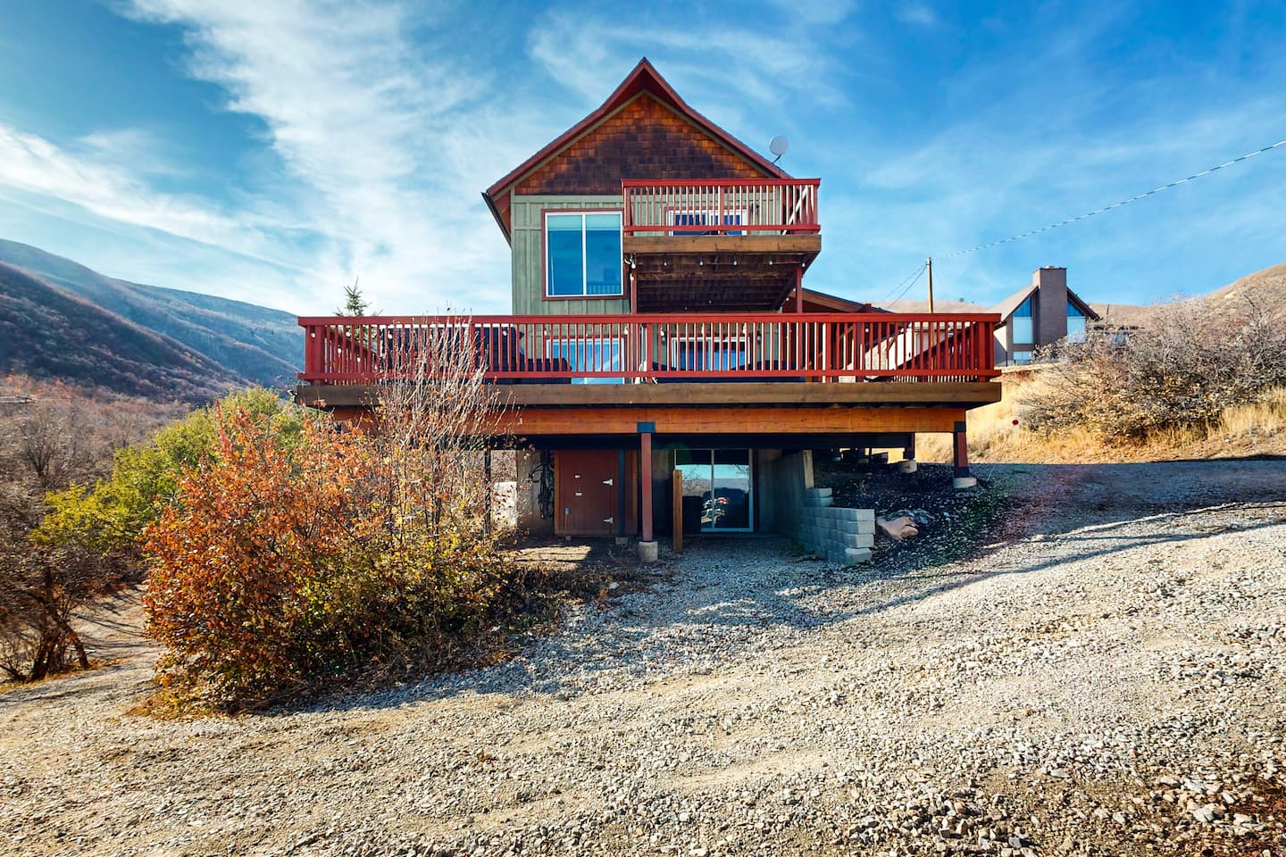 Midway Family Hideaway