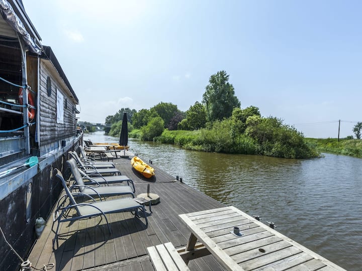 Bateau Spacieux Avec Vues Panoramiques - Vleteren