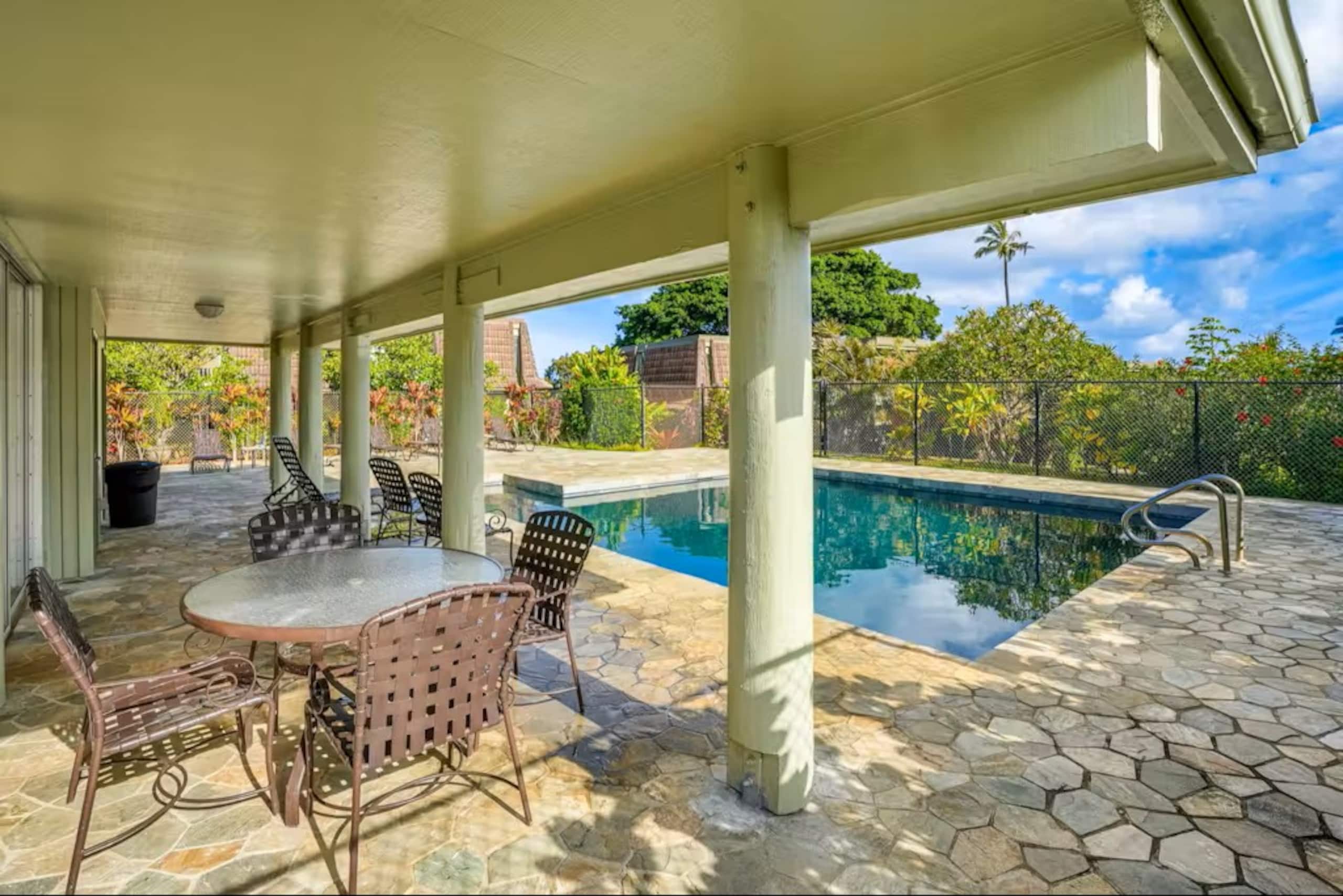 Relaxing Princeville Stay w Pool, AC & Comfort - Image 30