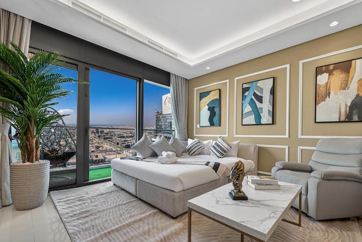 เตียงโซฟาที่อบอุ่นเพื่อความสะดวกสบายเป็นพิเศษ