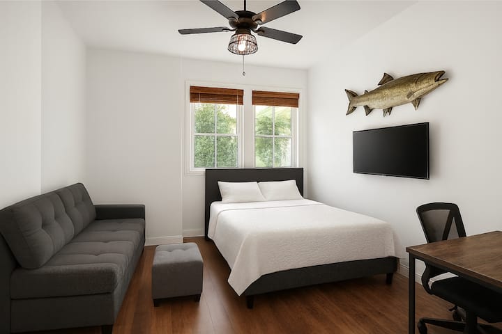 Апартамент за гости: снимката е рендерирано представяне на актуализираното оформление. От април 2026 г. апартаментът ще разполага с подобна конфигурация с двойно легло. 