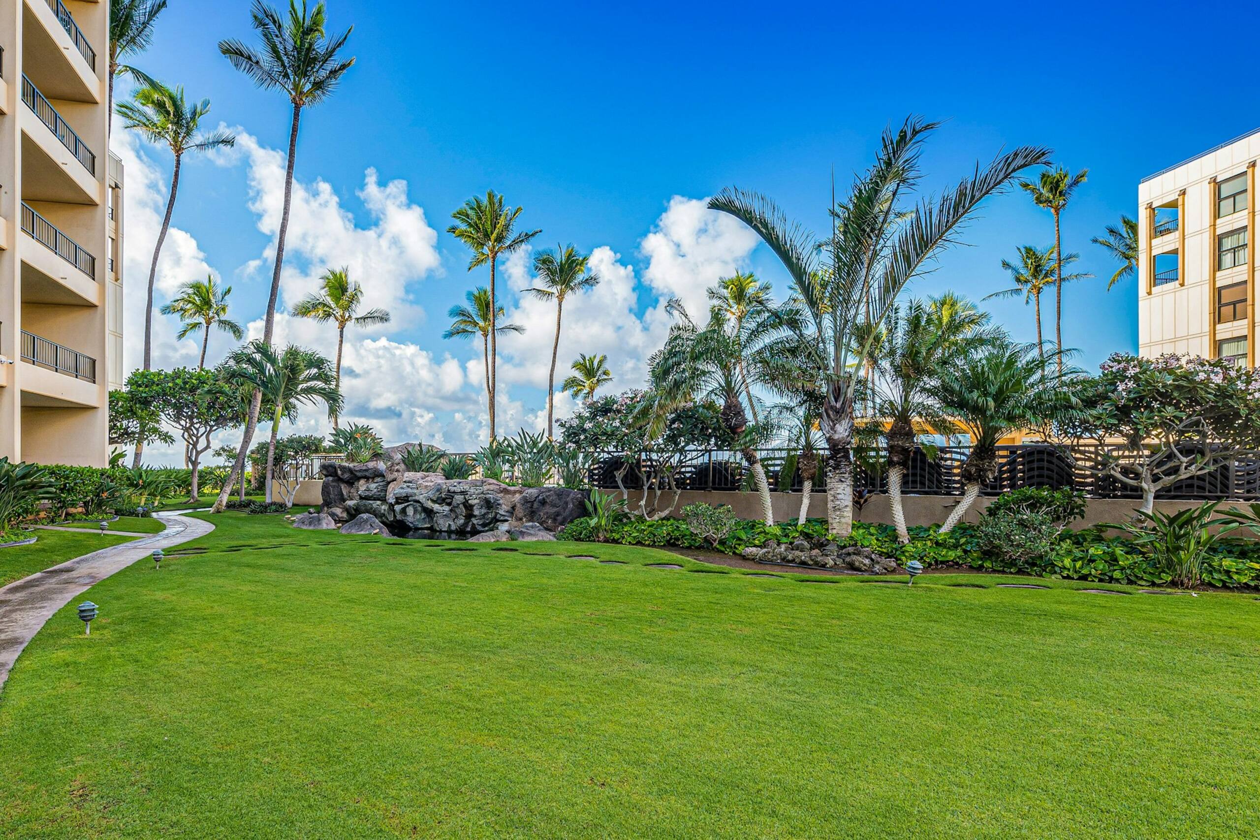 Condo in Kihei · ★5.0 · 1 bedroom · 2 beds · 1 private bath - Image 26
