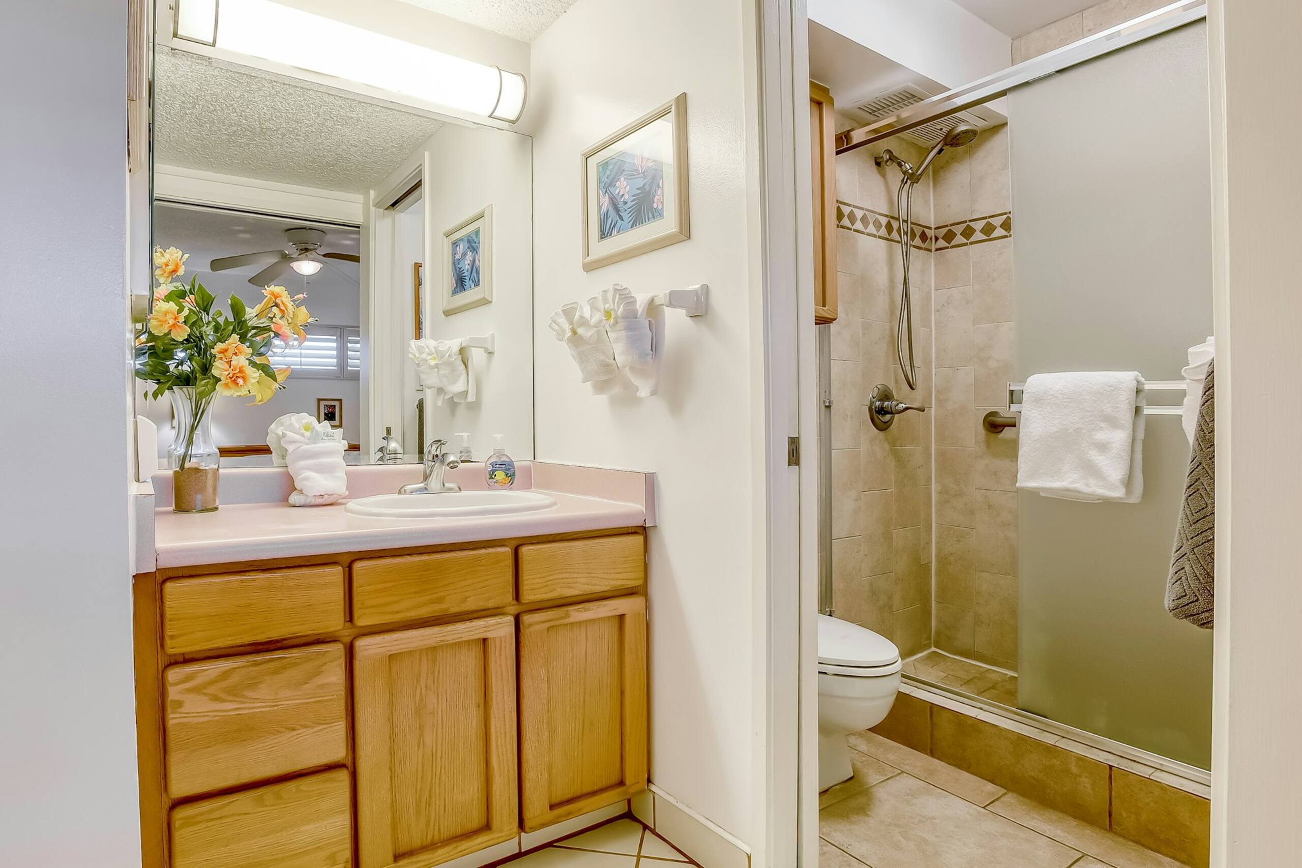 Condo in Kihei · ★5.0 · 1 bedroom · 2 beds · 1 private bath - Image 12