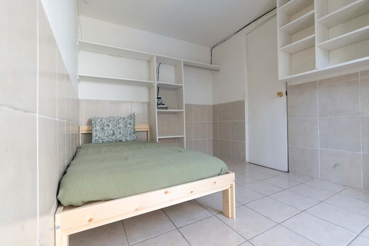 ห้องบริการ (สำหรับการจองตั้งแต่ 9 คนขึ้นไป)