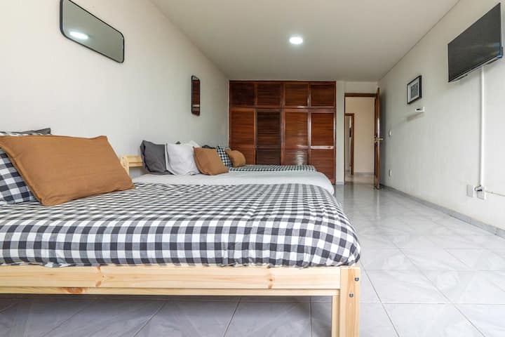 ห้องนอนเดี่ยว 3 เตียง