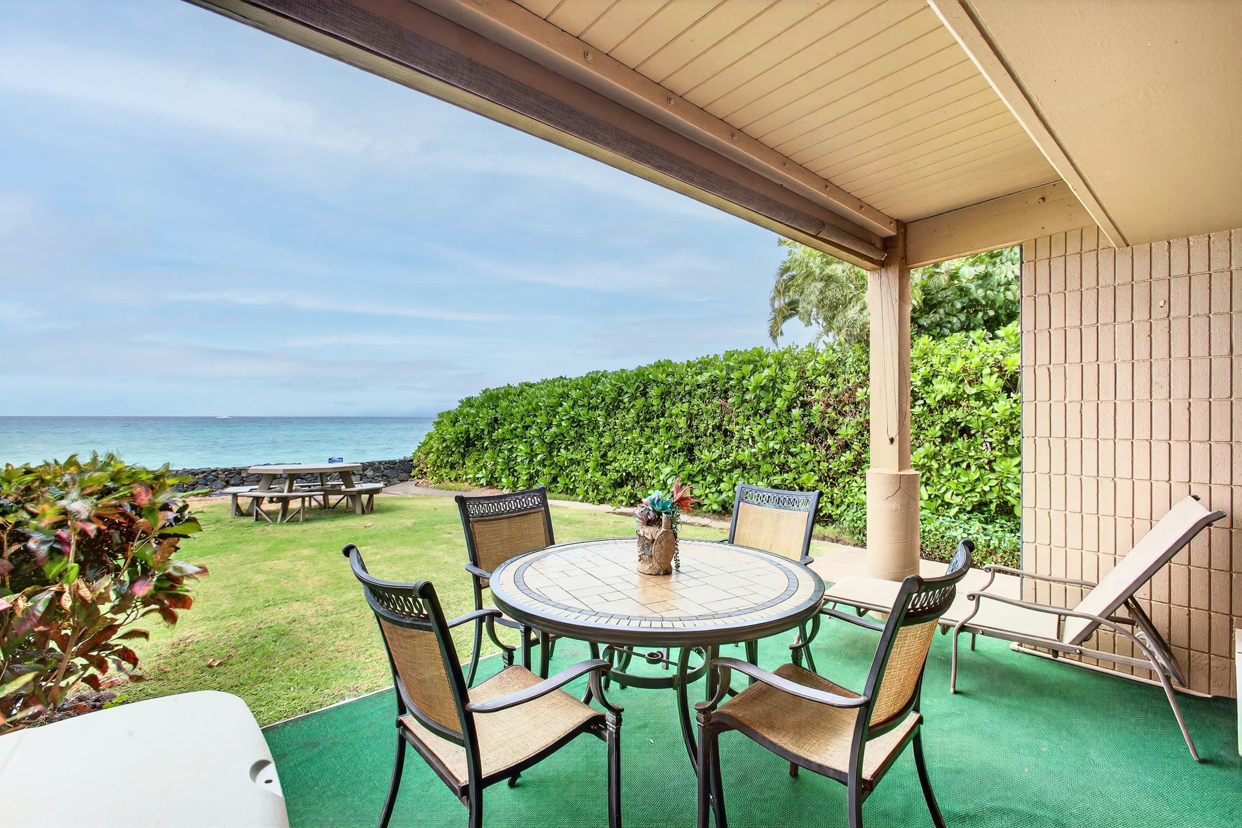 Private End Oceanfront Sanctuary - Image 7