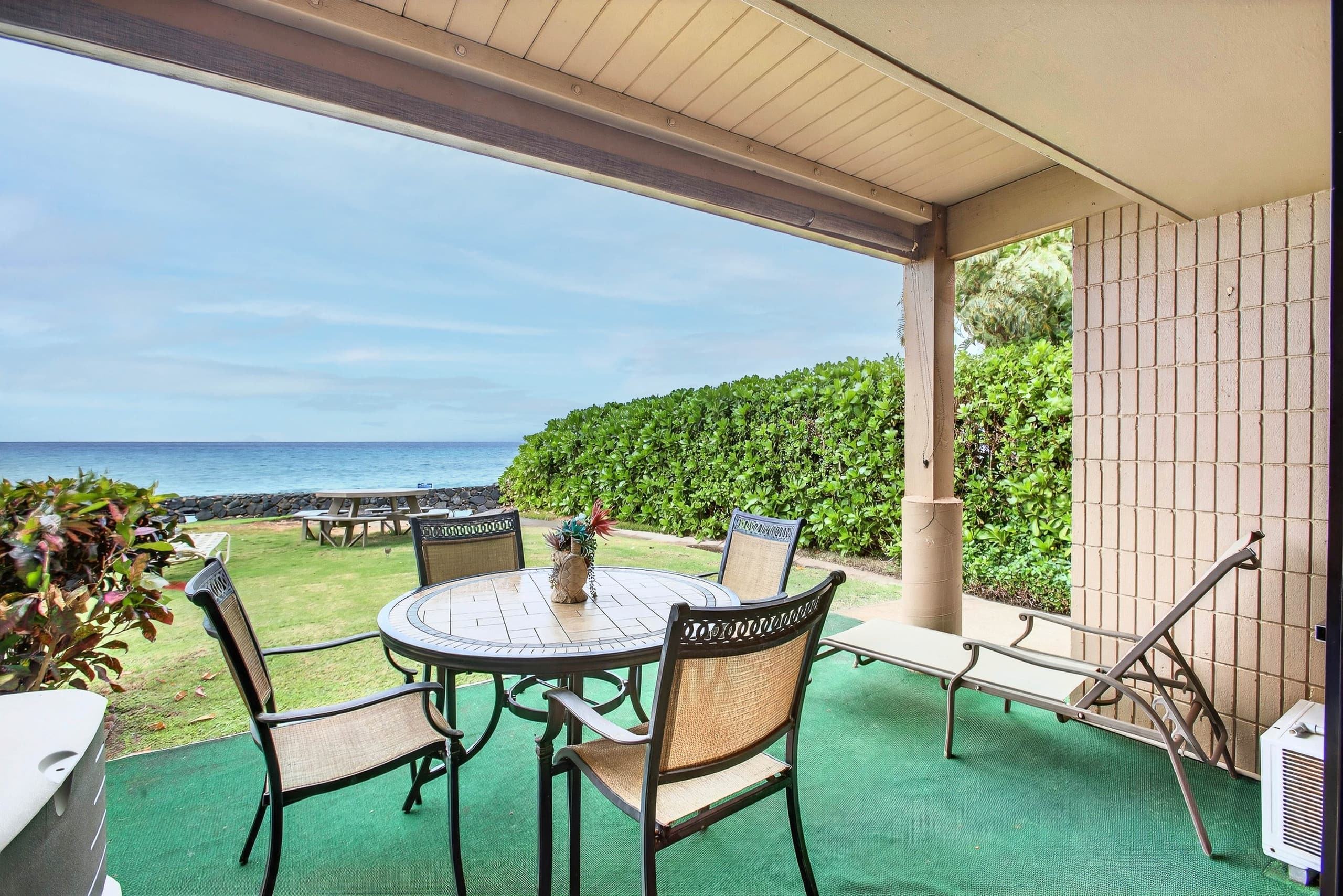 Private End Oceanfront Sanctuary - Image 34