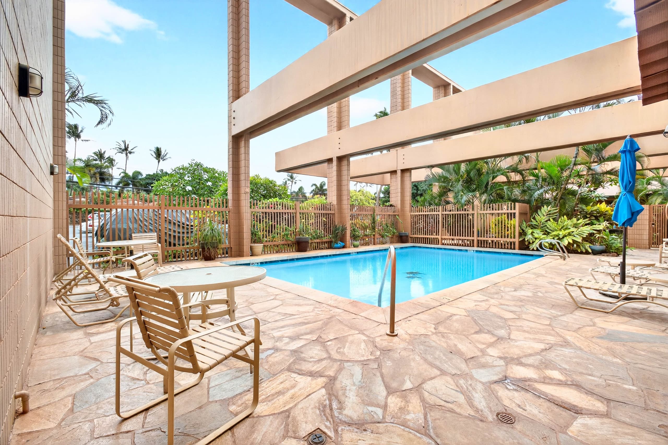 Private End Oceanfront Sanctuary - Image 28