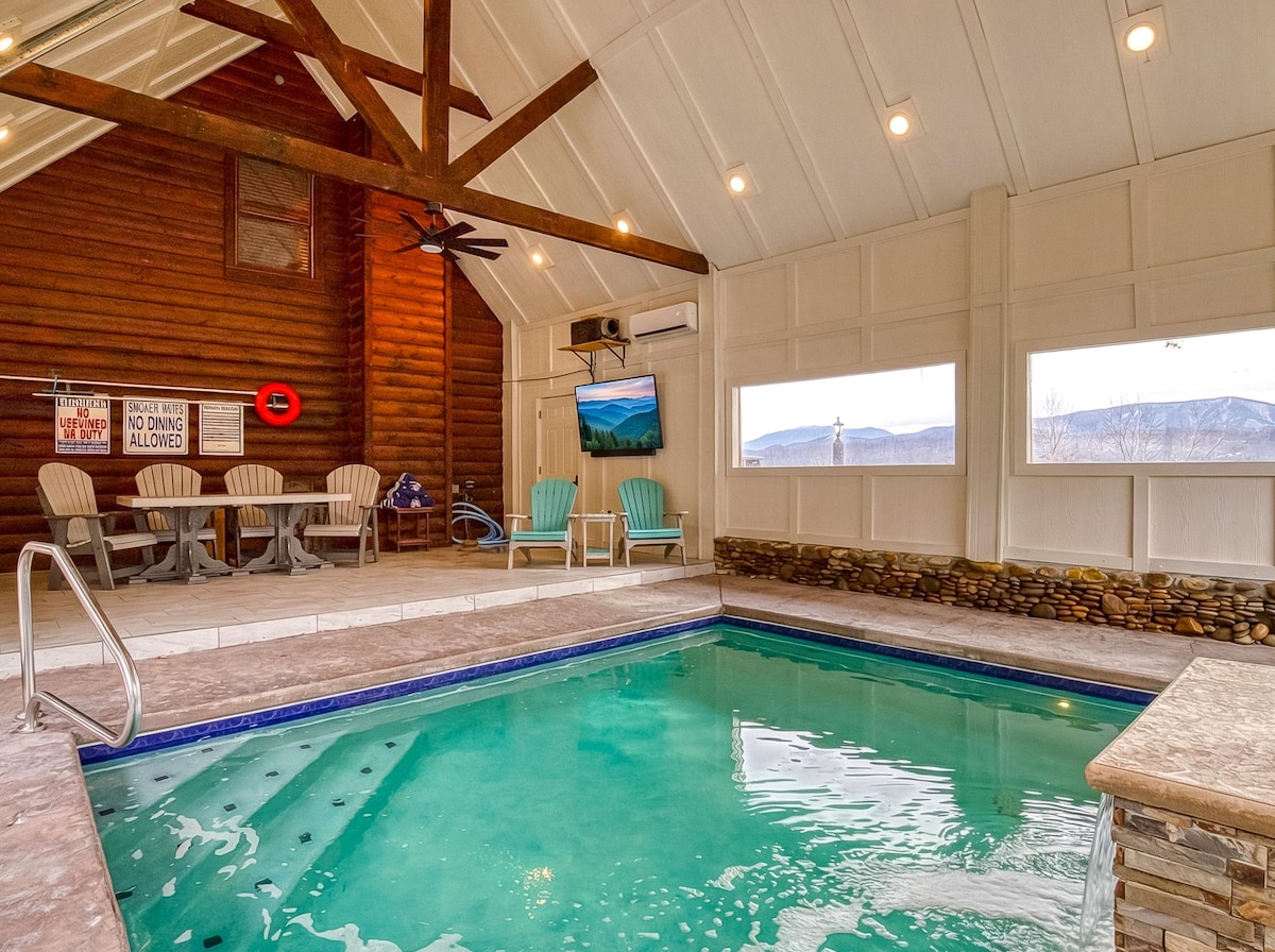 Heaven on a Hill, Hot Tub, Private Indoor Pool. - Cabins for Rent