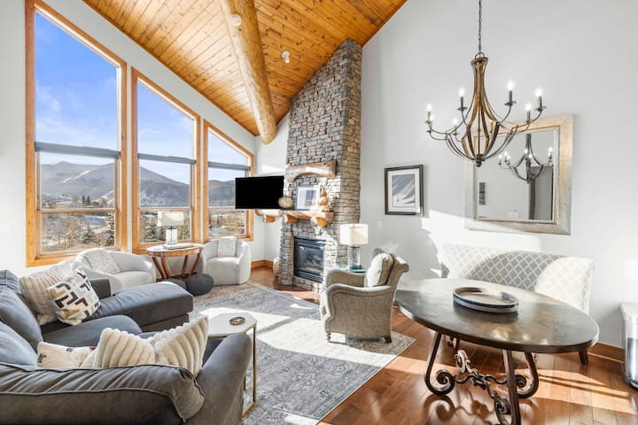 Walk To Ski Lift | Hot Tub | Heated Garage | 2br - Crested Butte, CO
