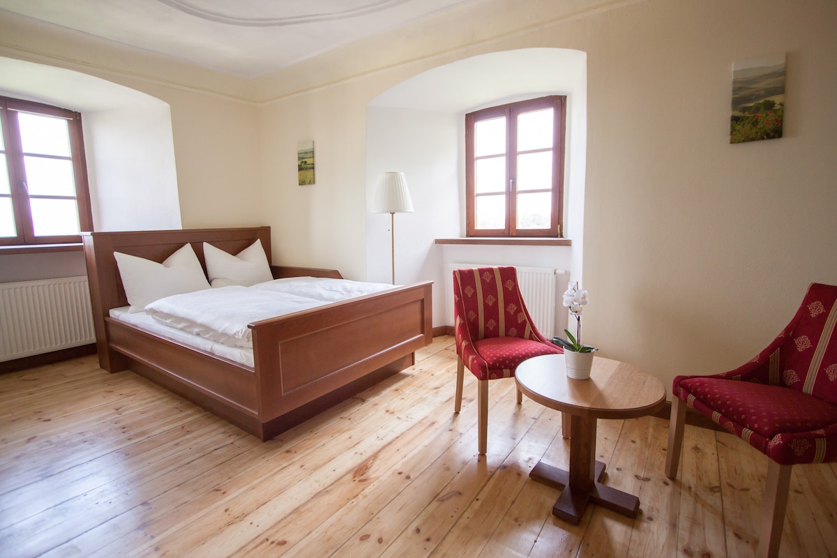 Habitación 6 camas y zona de estar