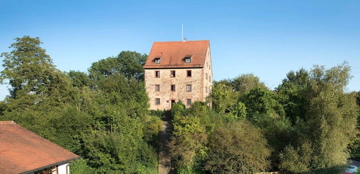 Hohenhardt Castle - entire castle exclusive