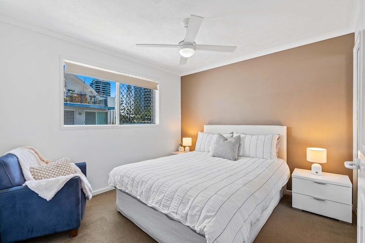 غرفة النوم 2