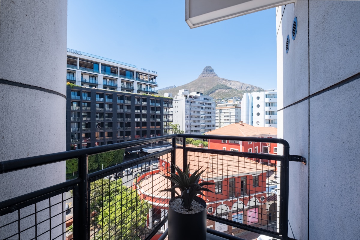 504 The Flamingo *Central* *Netflix* Aircon* - Apartments for Rent in ... - Luxury Apartments With Grills In Netflix Resorts