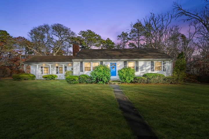 Spacious Eastham Retreat Near Beaches - Eastham, MA