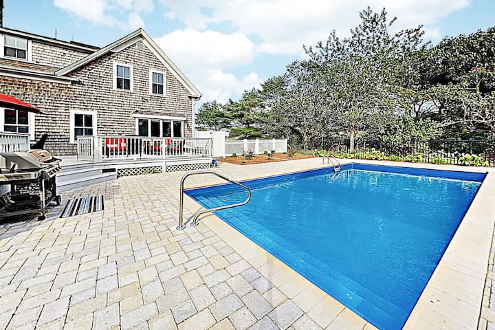 Chatham Family Retreat W/ Heated Pool - 查塔姆