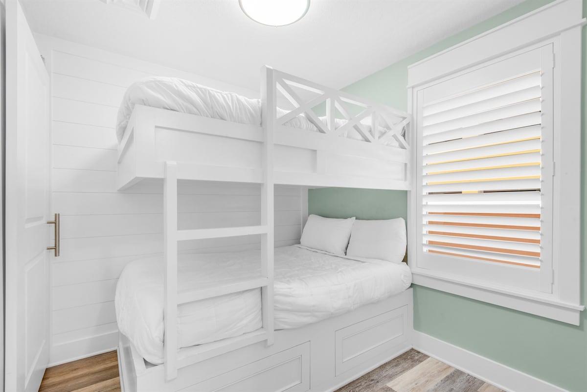 ห้องนอนที่ 3 - เตียงสองชั้นเต็มรูปแบบ