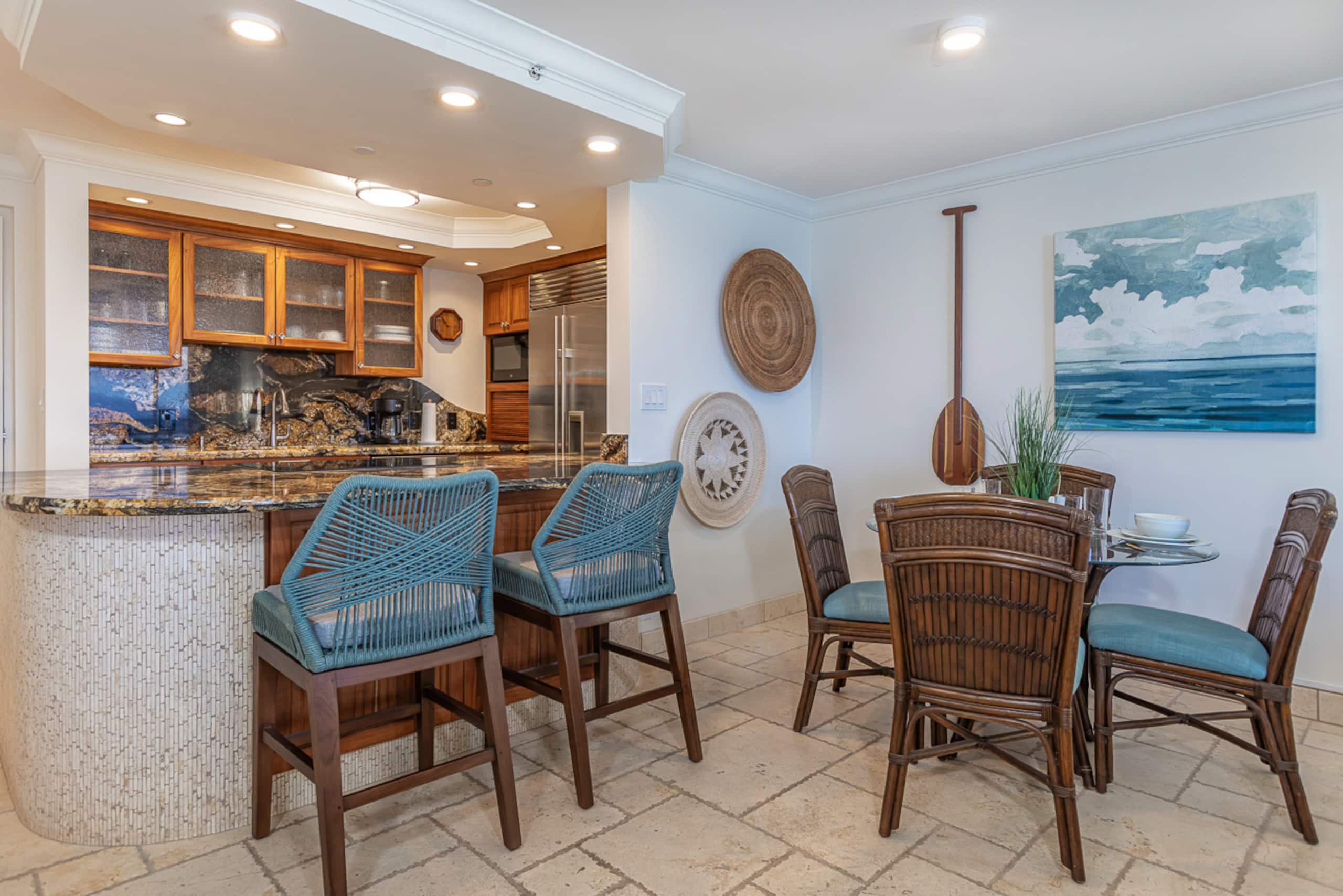 Condo in Lahaina · ★4.88 · 1 bedroom · 2 beds · 1 bath - Image 12