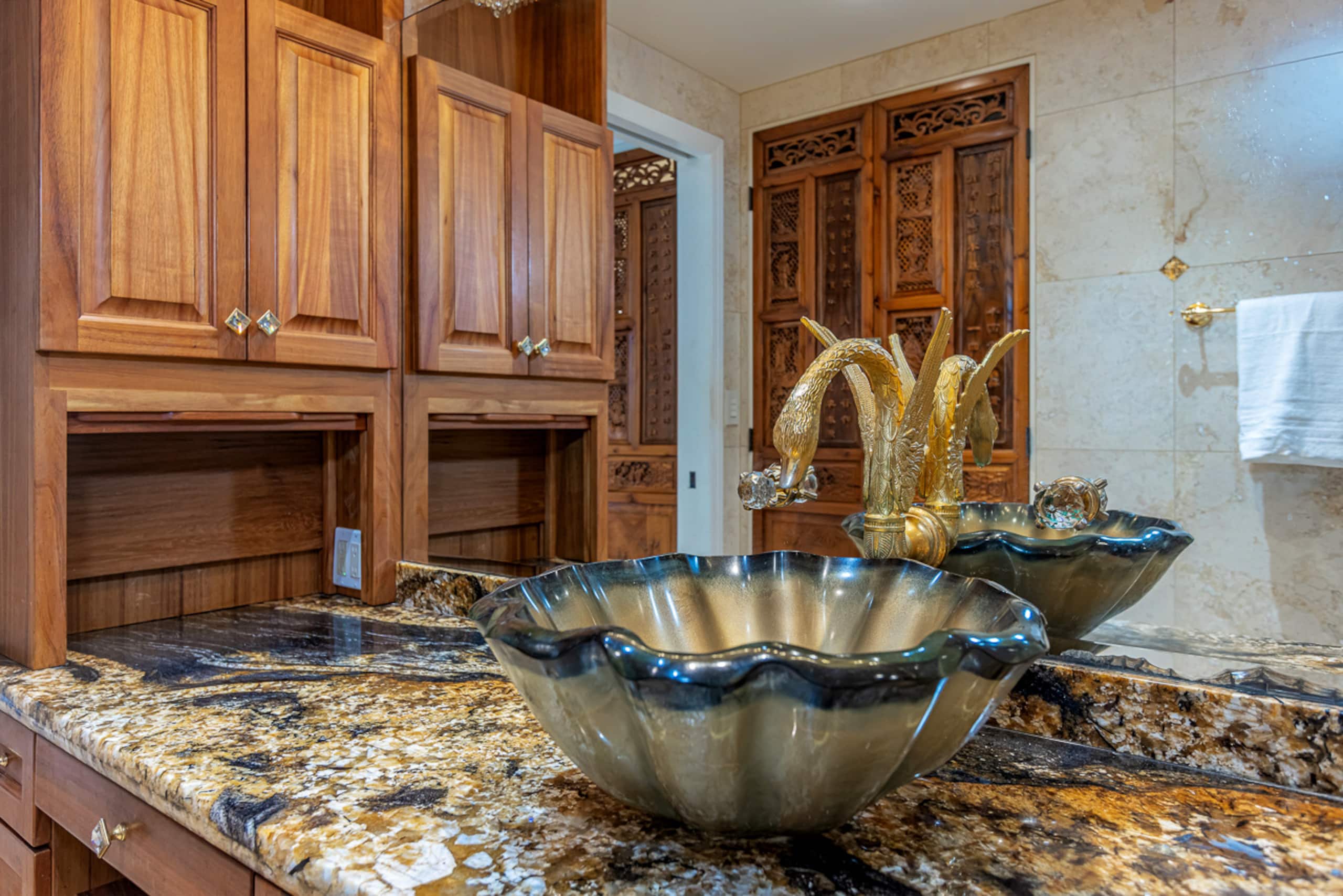 Condo in Lahaina · ★4.88 · 1 bedroom · 2 beds · 1 bath - Image 24