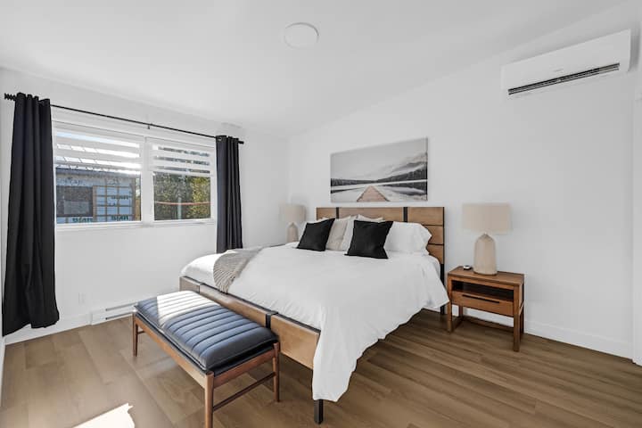 14. חדר שינה עם מיטת קינג סייז