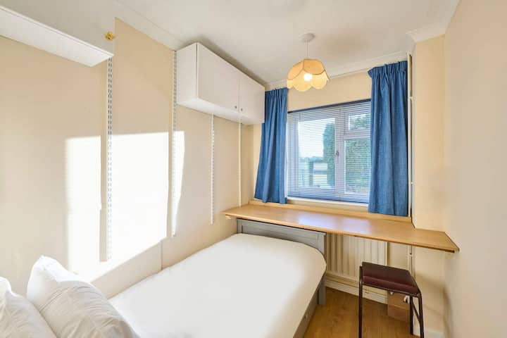 WillowStay, მართემი — მასპინძლობა და სტუმრობა