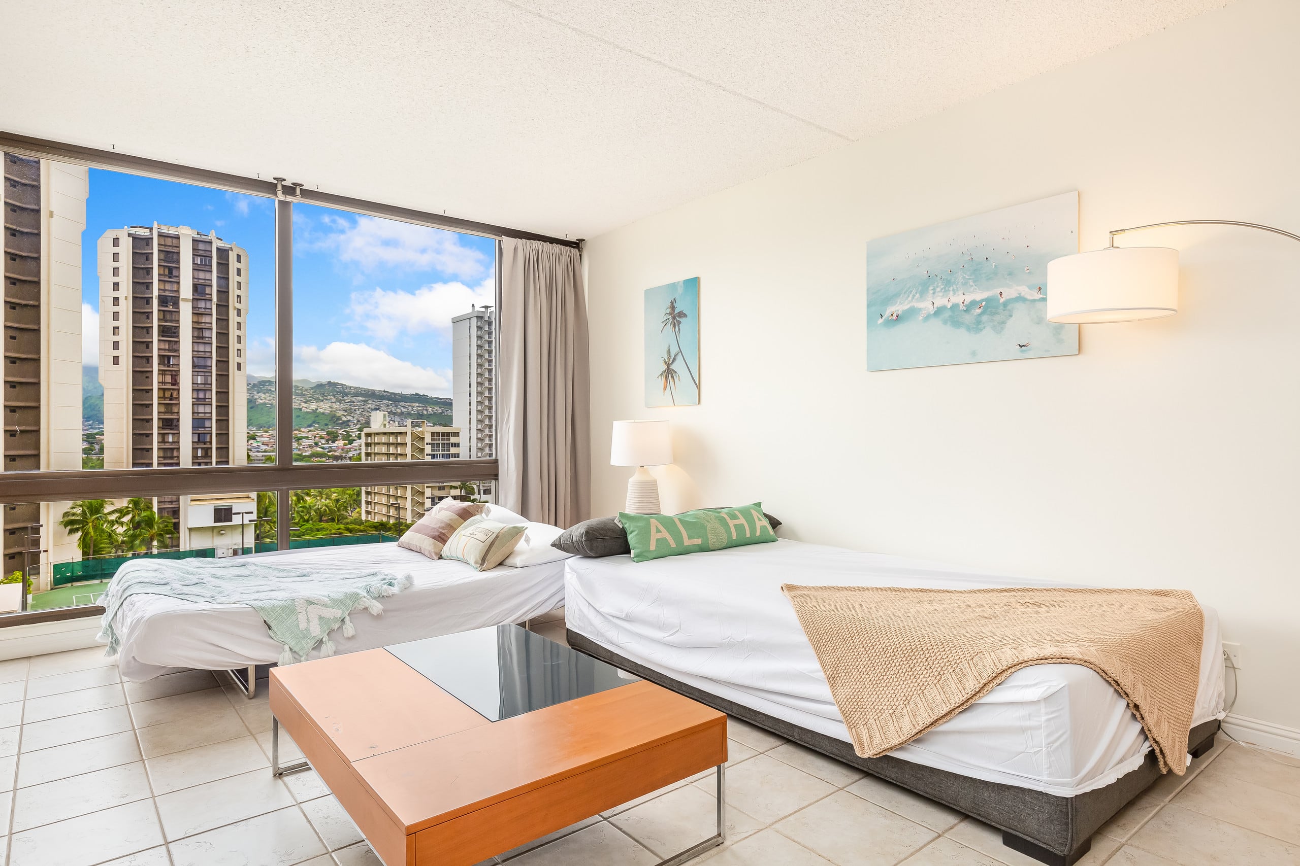 City-MT Views Condo at Waikiki Sunset by the Beach - Image 9