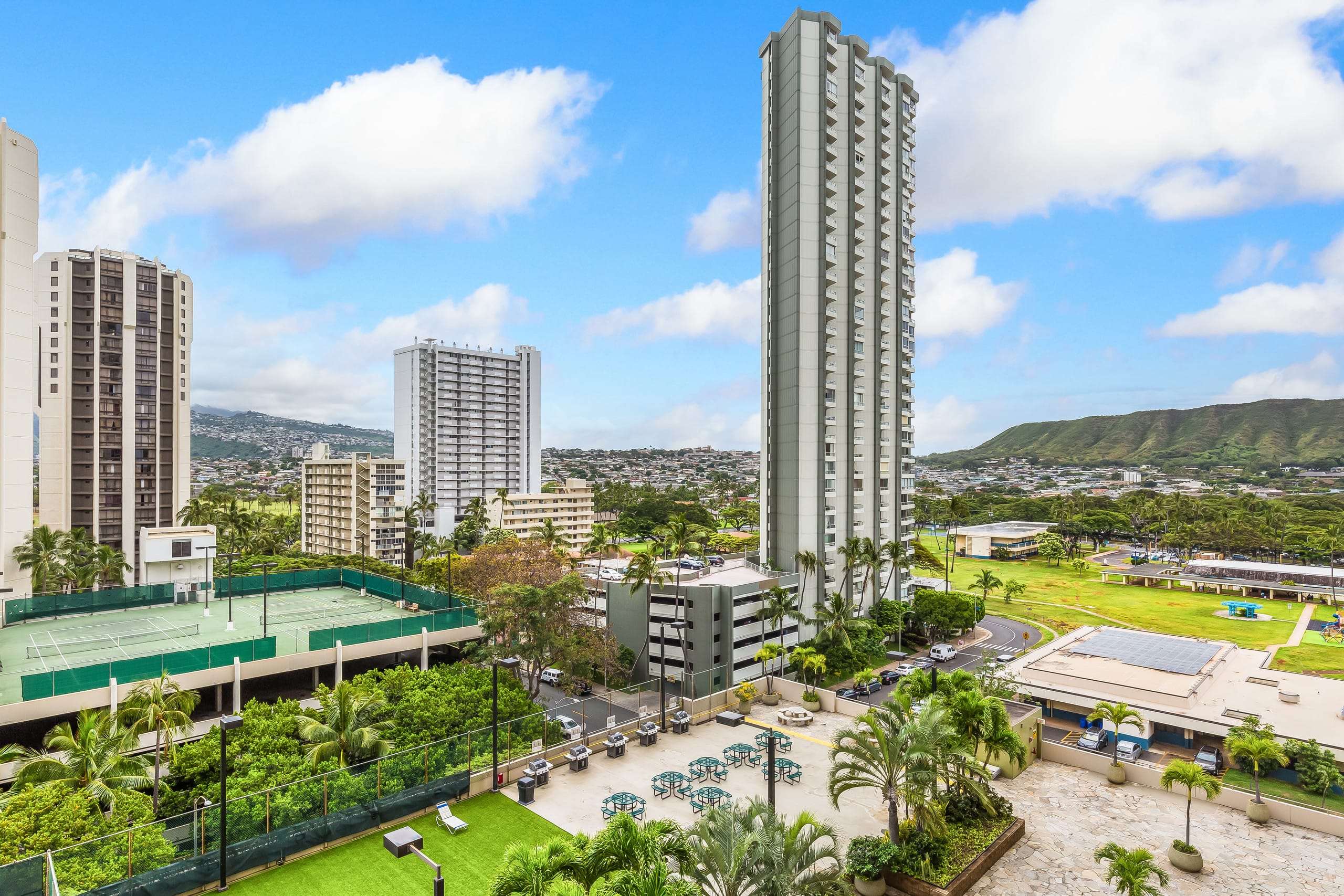 City-MT Views Condo at Waikiki Sunset by the Beach - Image 18