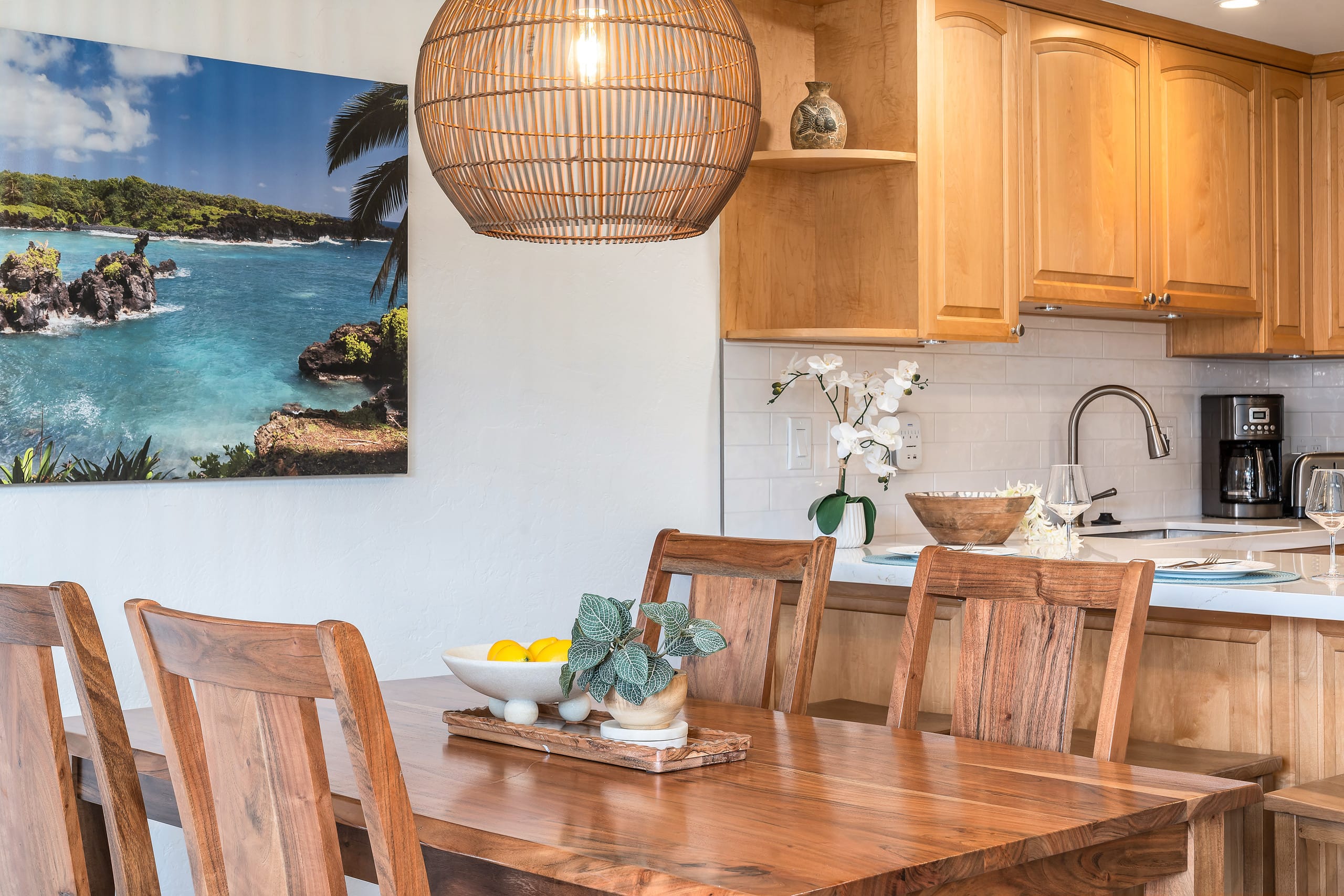 Condo in Lahaina · ★4.88 · 2 bedrooms · 3 beds · 2 baths - Image 8