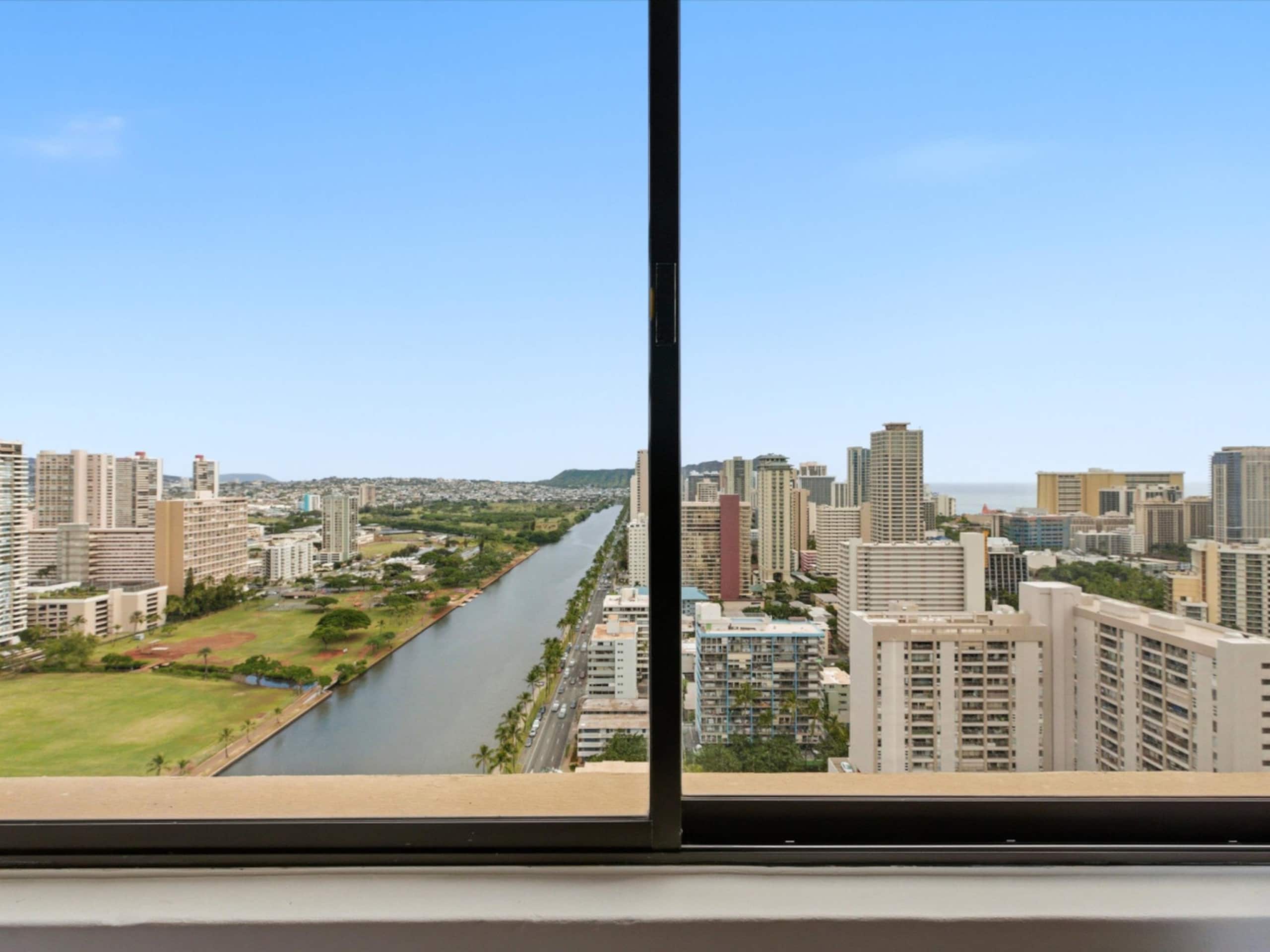 Condo in Honolulu · ★4.9 · 1 bedroom · 1 bed · 1 bath - Image 26