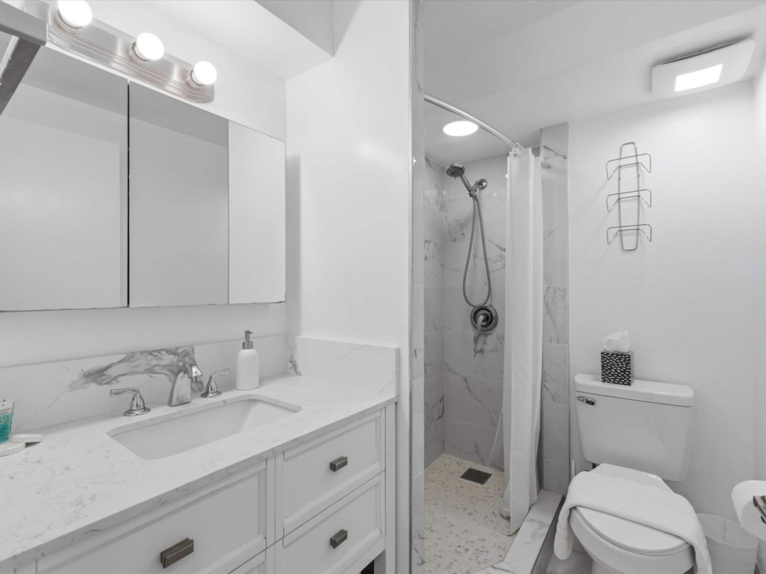 Condo in Honolulu · ★4.9 · 1 bedroom · 1 bed · 1 bath - Image 13