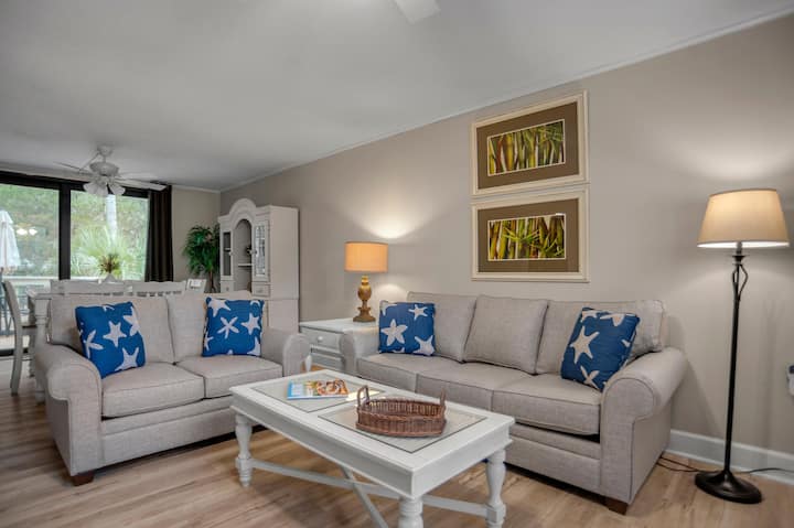 Charming Beach Villa —Just A Short Walk To The Oce - Île de Hilton-Head, SC