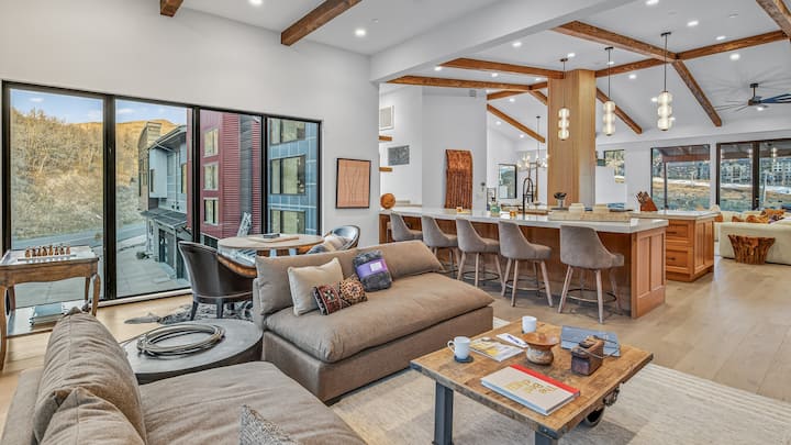 Habitación familiar, nivel superior - Espacio familiar de concepto abierto