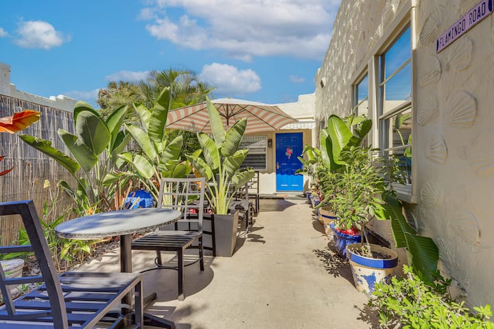 4 Mi To Palm Beach: Cozy Cottage W/ Patio - West Palm Beach, FL