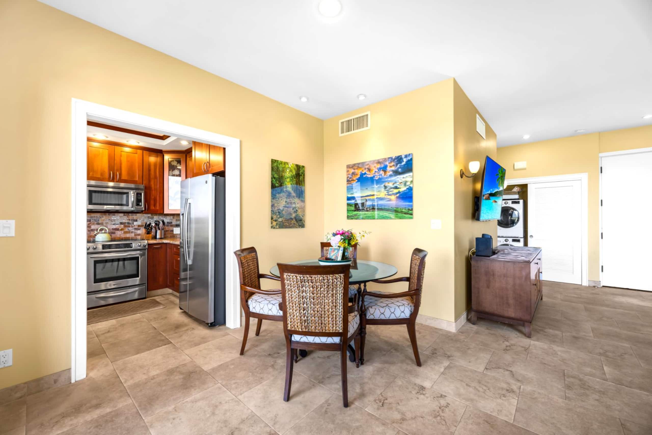 Condo in Lahaina · ★5.0 · 1 bedroom · 2 beds · 1 bath - Image 37