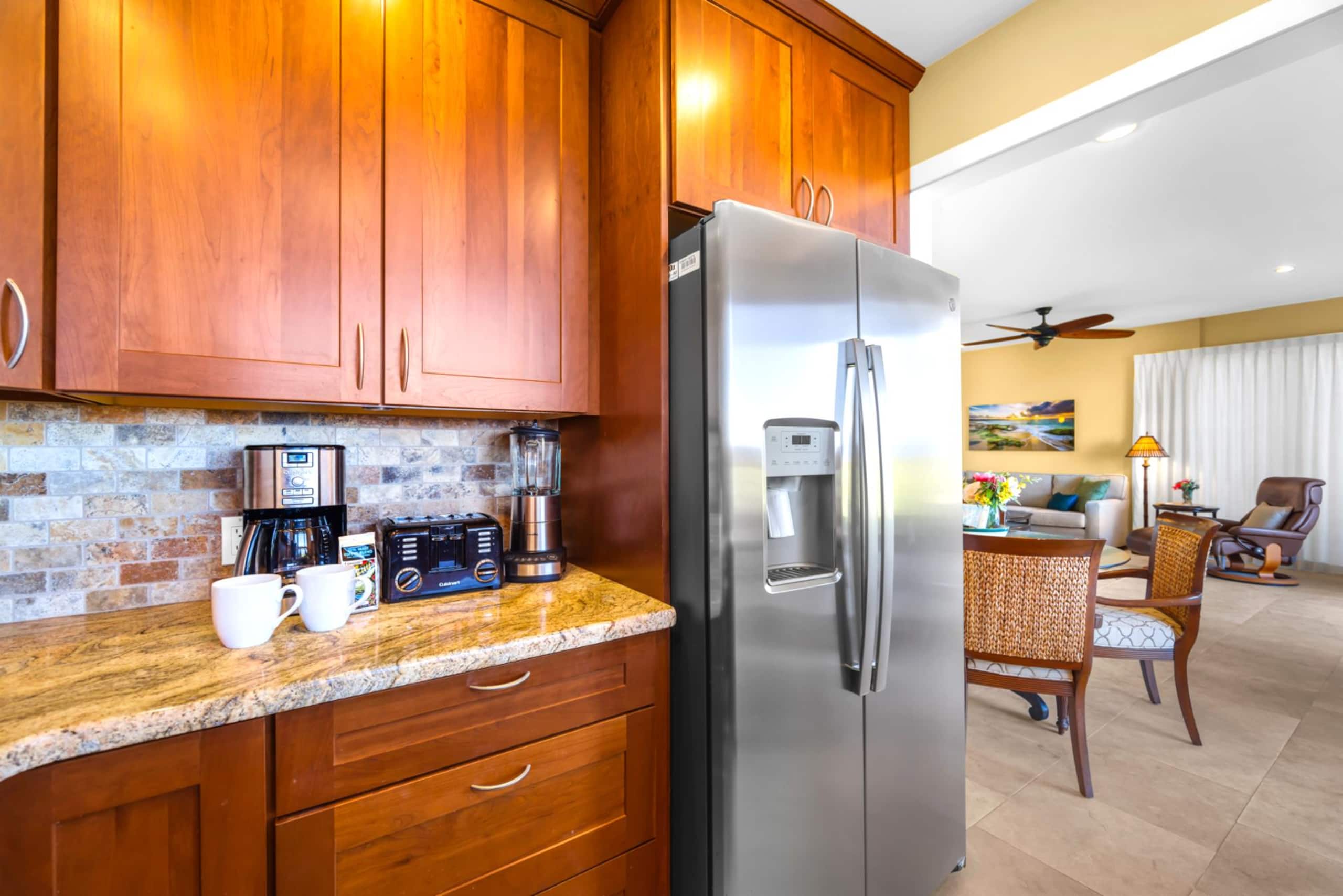 Condo in Lahaina · ★5.0 · 1 bedroom · 2 beds · 1 bath - Image 4