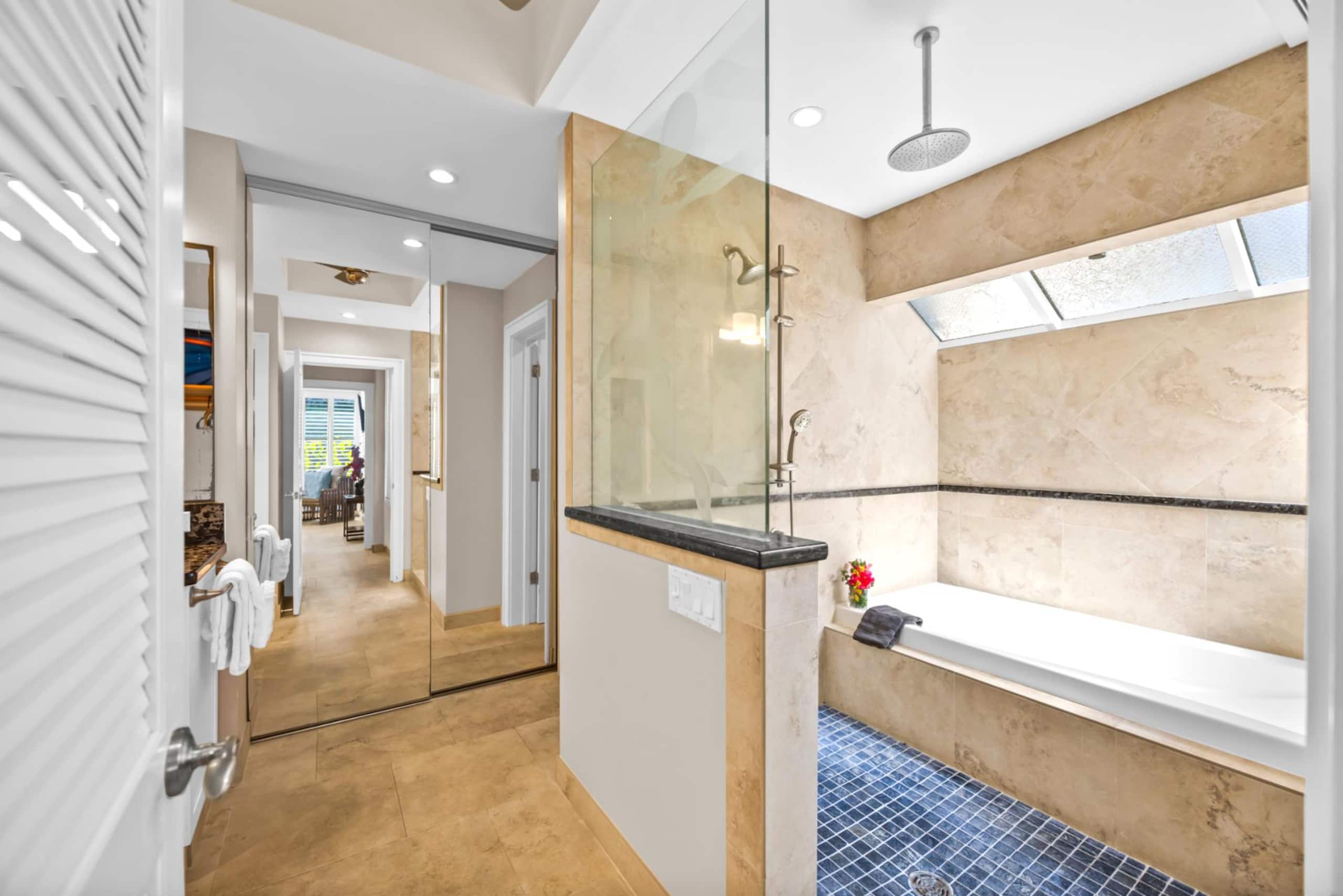 Condo in Lahaina · ★5.0 · 1 bedroom · 2 beds · 1 bath - Image 15