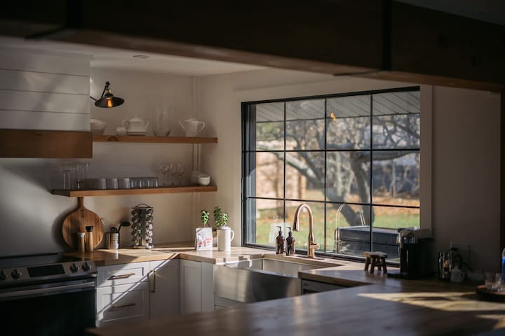 Listing in Prince Edward