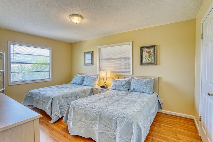 Spálňa pre hostí s 2 manželskými posteľami veľkosti Queen