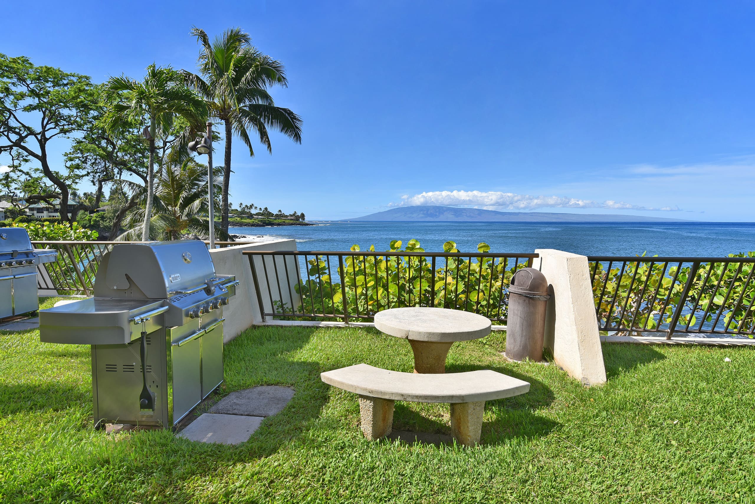 Condo in Lahaina · ★4.0 · 2 bedrooms · 4 beds · 2 baths - Image 56