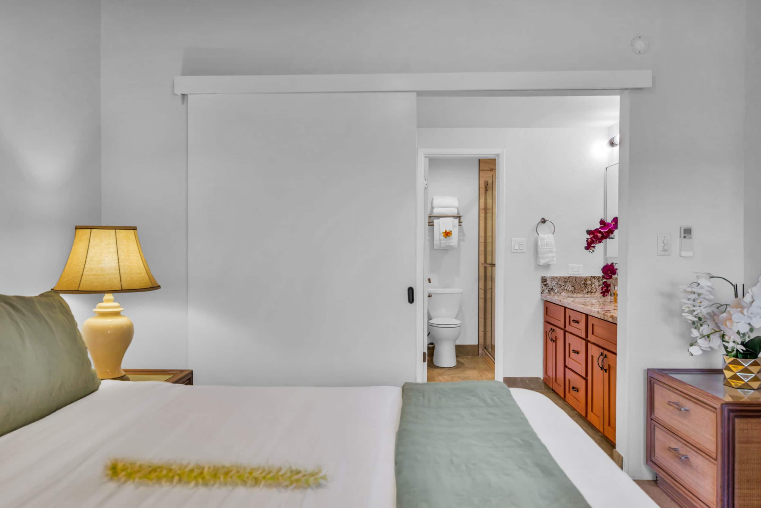 Condo in Lahaina · ★4.0 · 2 bedrooms · 4 beds · 2 baths - Image 27